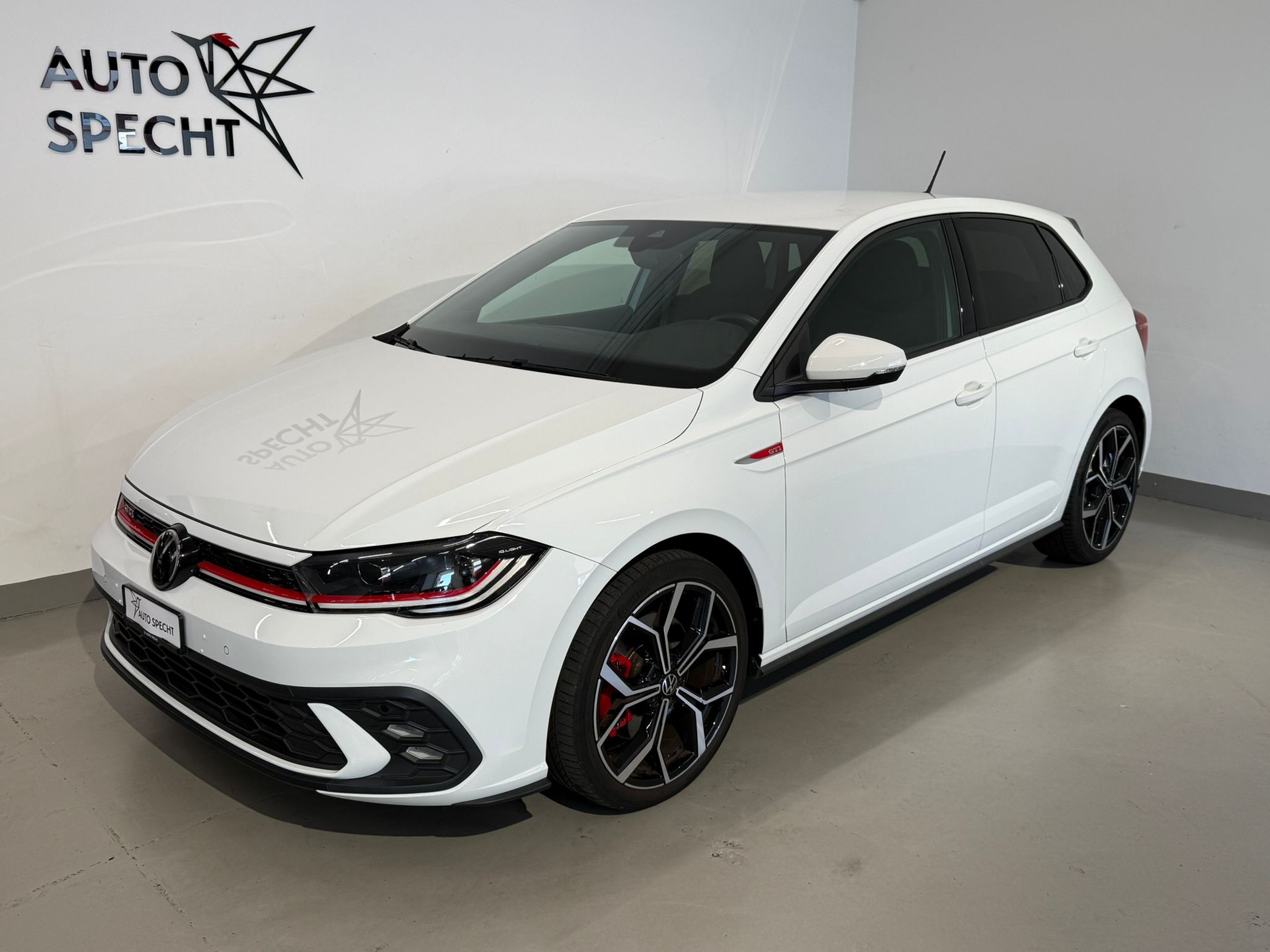 VW Polo 2.0 TSI GTI DSG-showroom-element-1