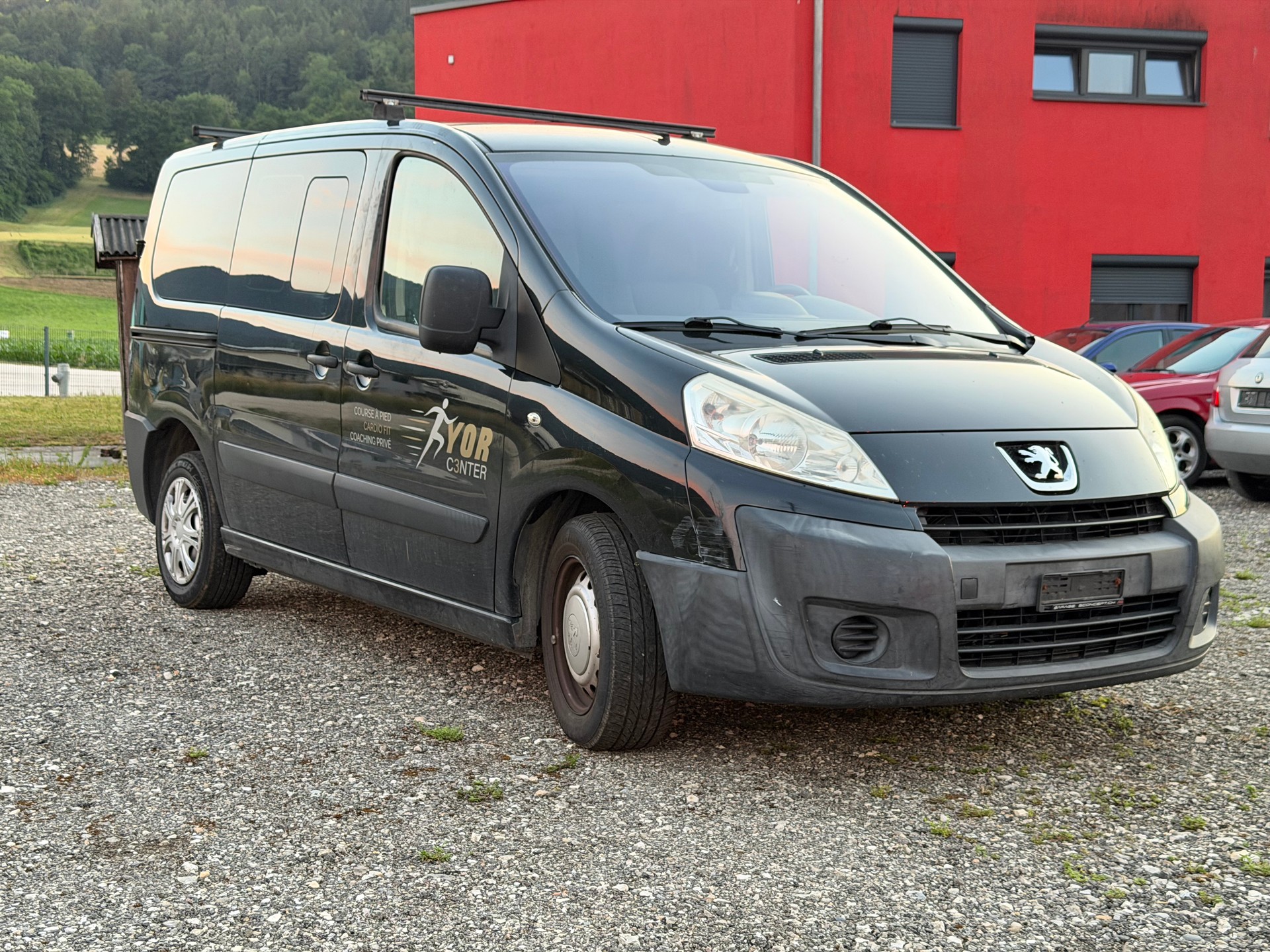 PEUGEOT Expert Tepee 2.0 HDi Confort L2-image-0