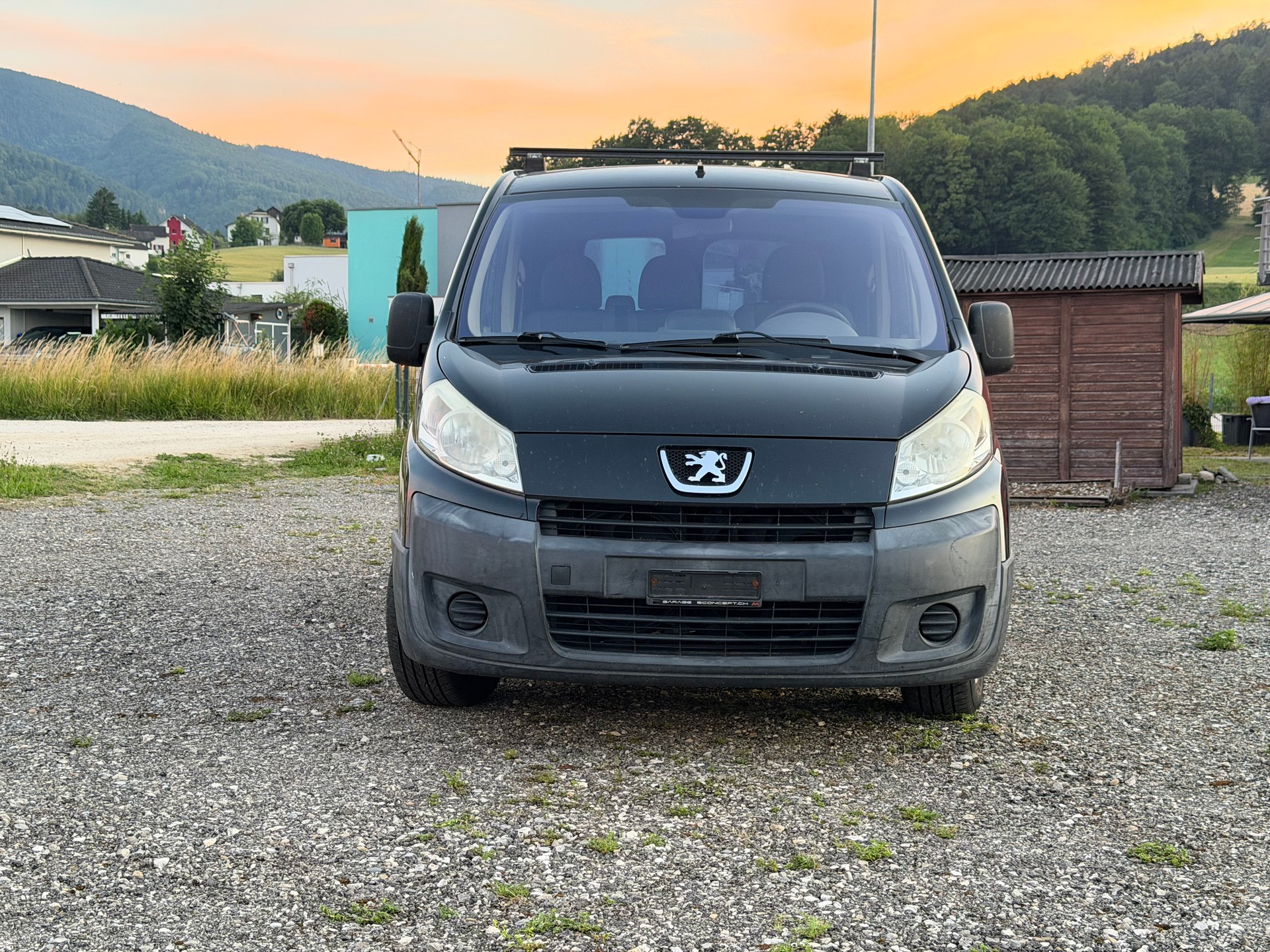 PEUGEOT Expert Tepee 2.0 HDi Confort L2-image-1