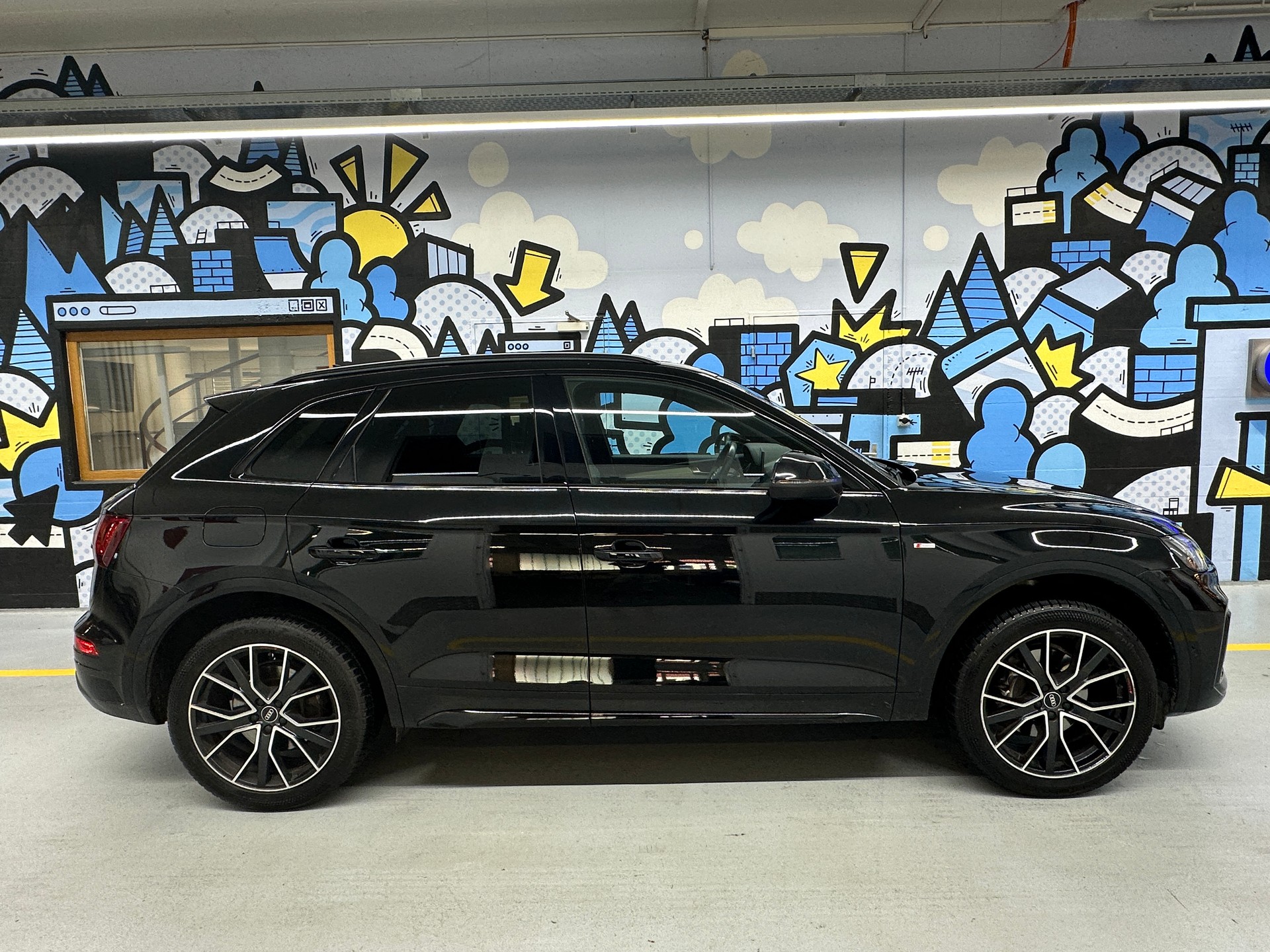 AUDI Q5 40 TDI S-line quattro S-tronic-image-2