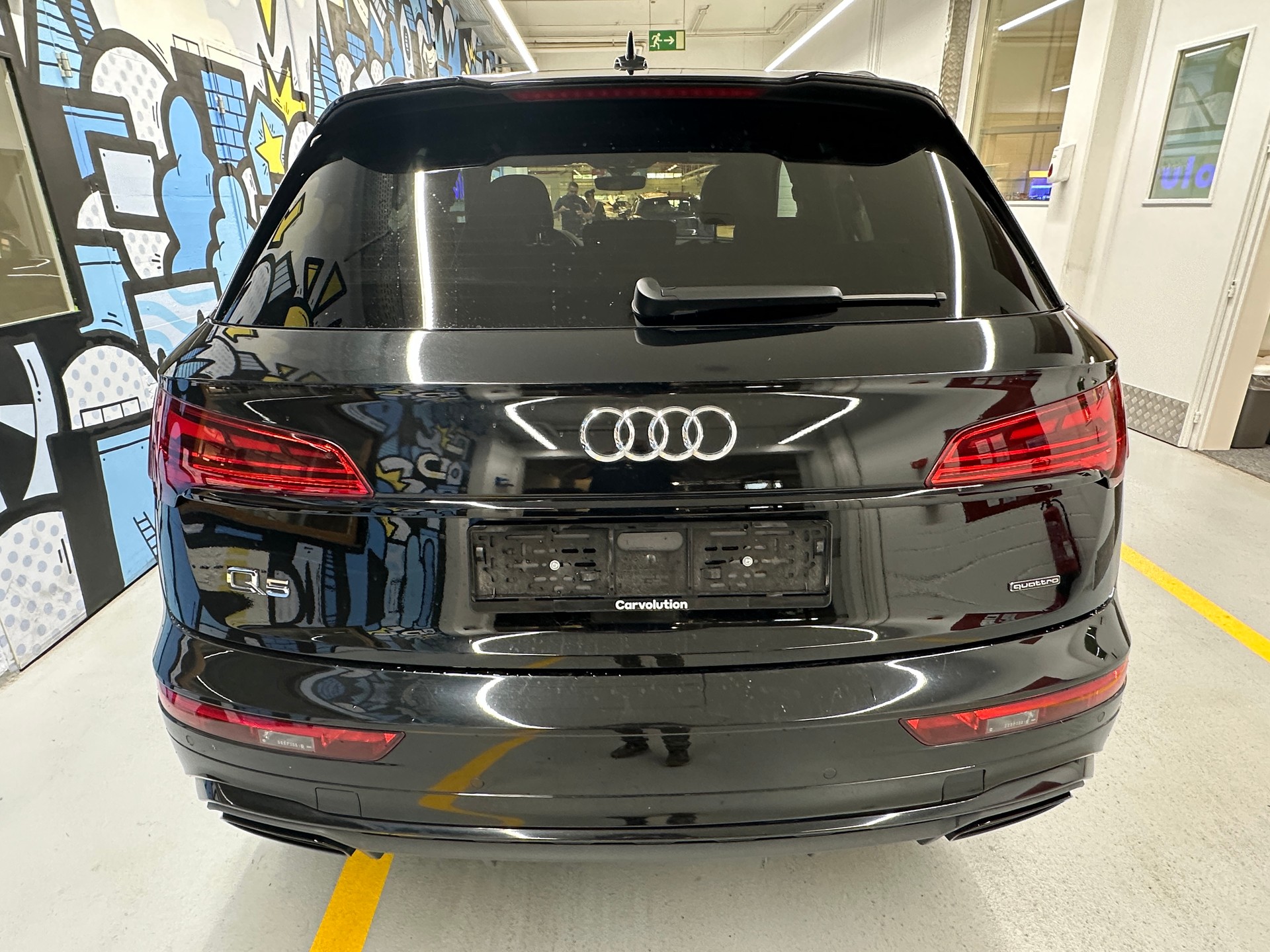 AUDI Q5 40 TDI S-line quattro S-tronic-image-4