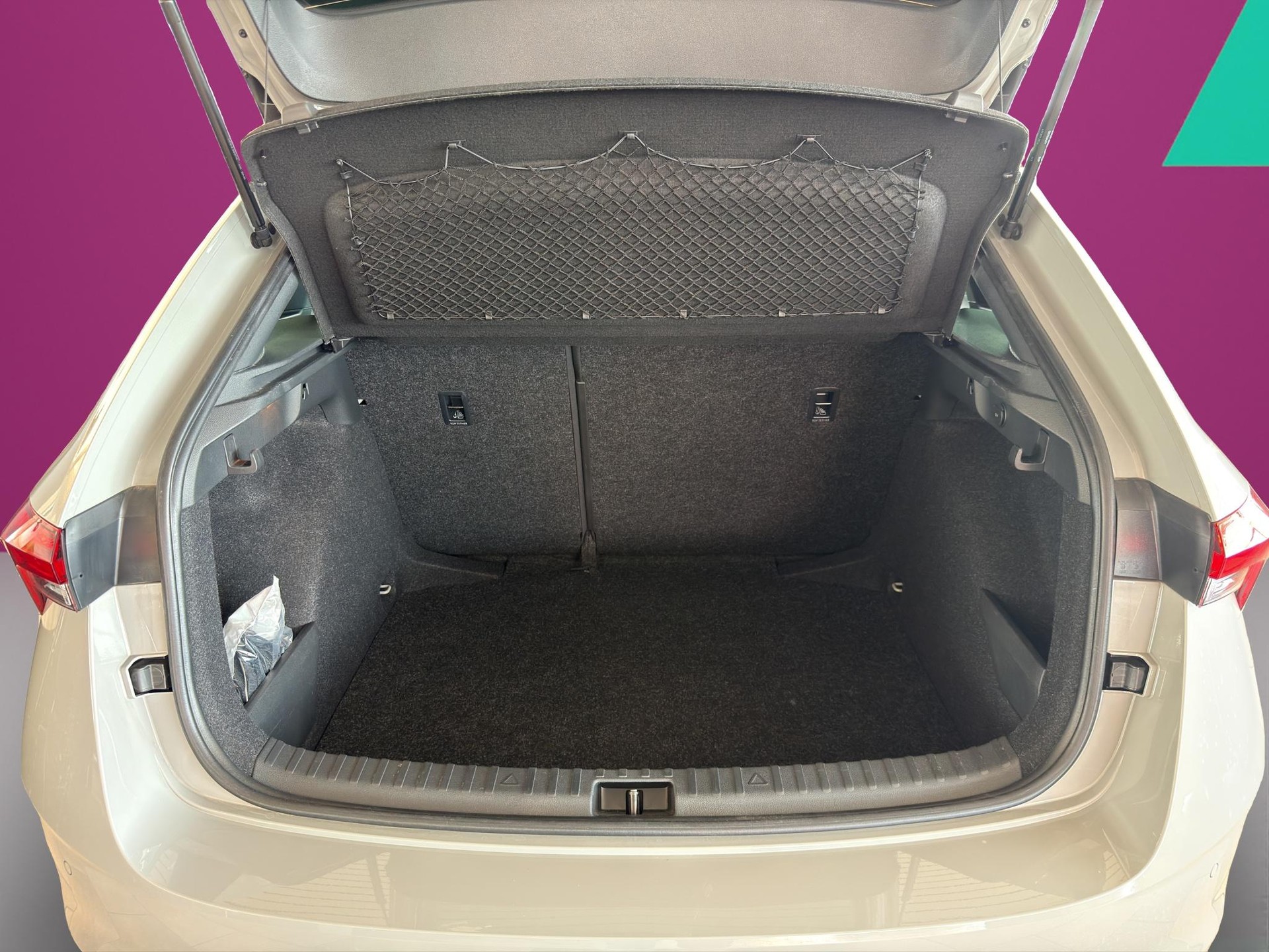 SKODA Scala 1.0 TSI 115 Monte Carlo DSG-image-9