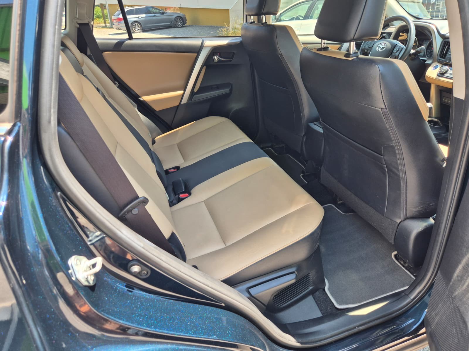TOYOTA RAV-4 2.5 HSD Premium e-CVT-image-7