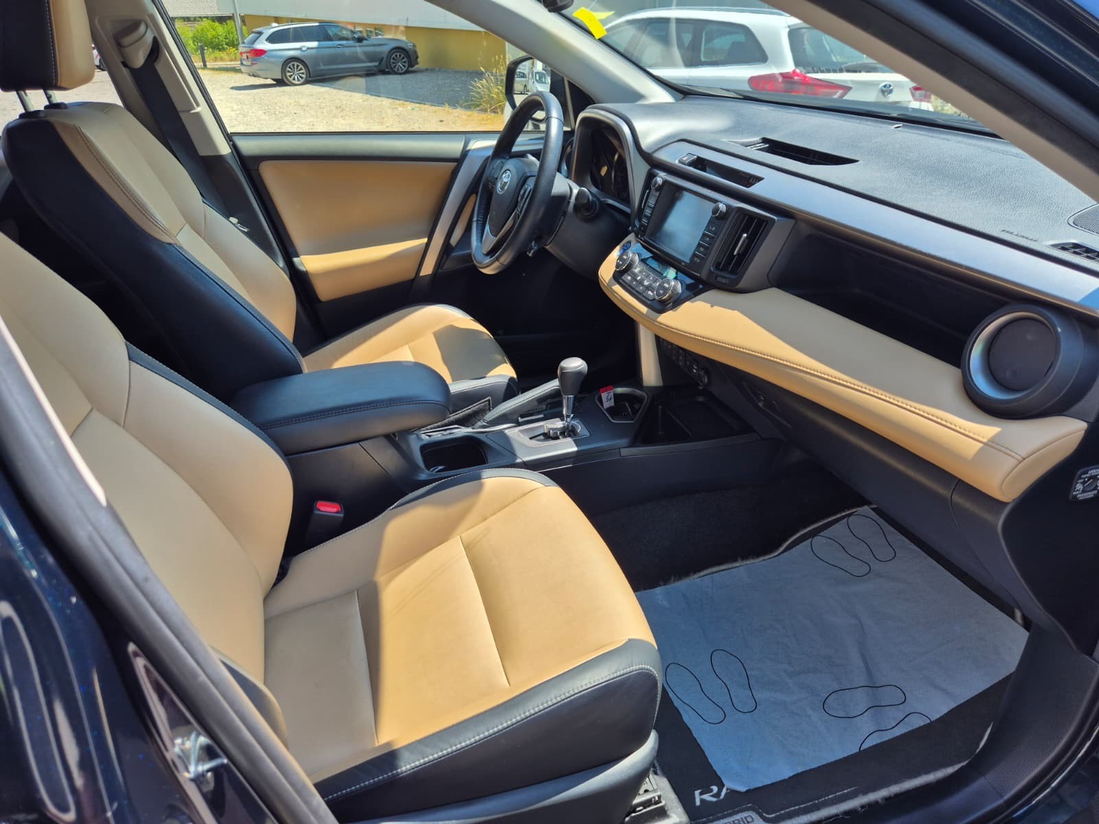 TOYOTA RAV-4 2.5 HSD Premium e-CVT-image-9