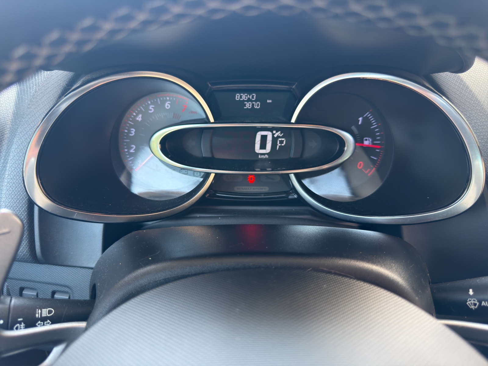 RENAULT Clio 1.2 GT 16V T Swiss Edition EDC-image-13