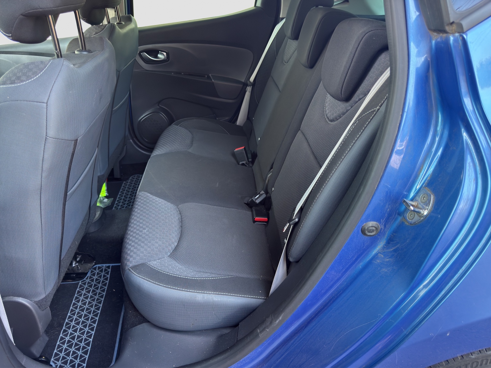 RENAULT Clio 1.2 GT 16V T Swiss Edition EDC-image-11