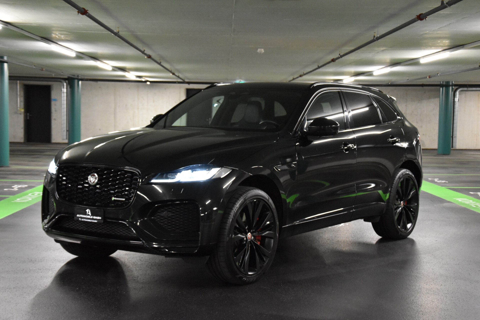 JAGUAR F-Pace 3.0 P400 R-Dynamic MHEV Black AWD