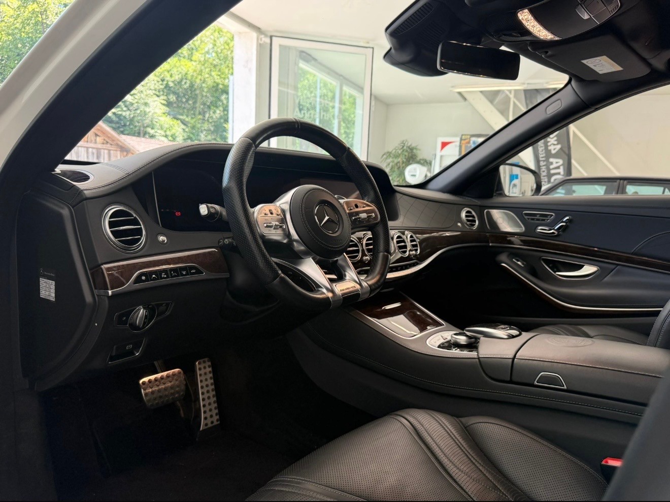 MERCEDES-BENZ S 65 V12 AMG lang-image-7