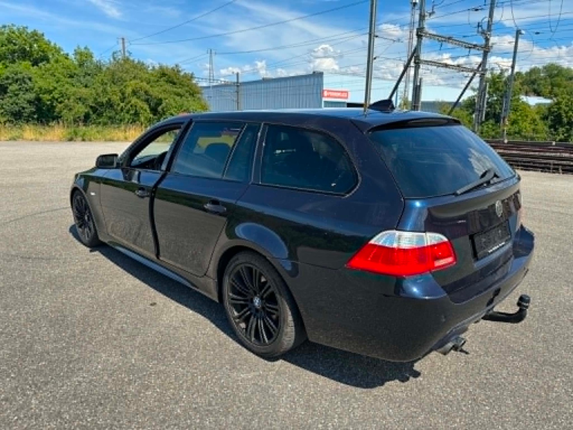 BMW 530i M-Sportpaket-image-4