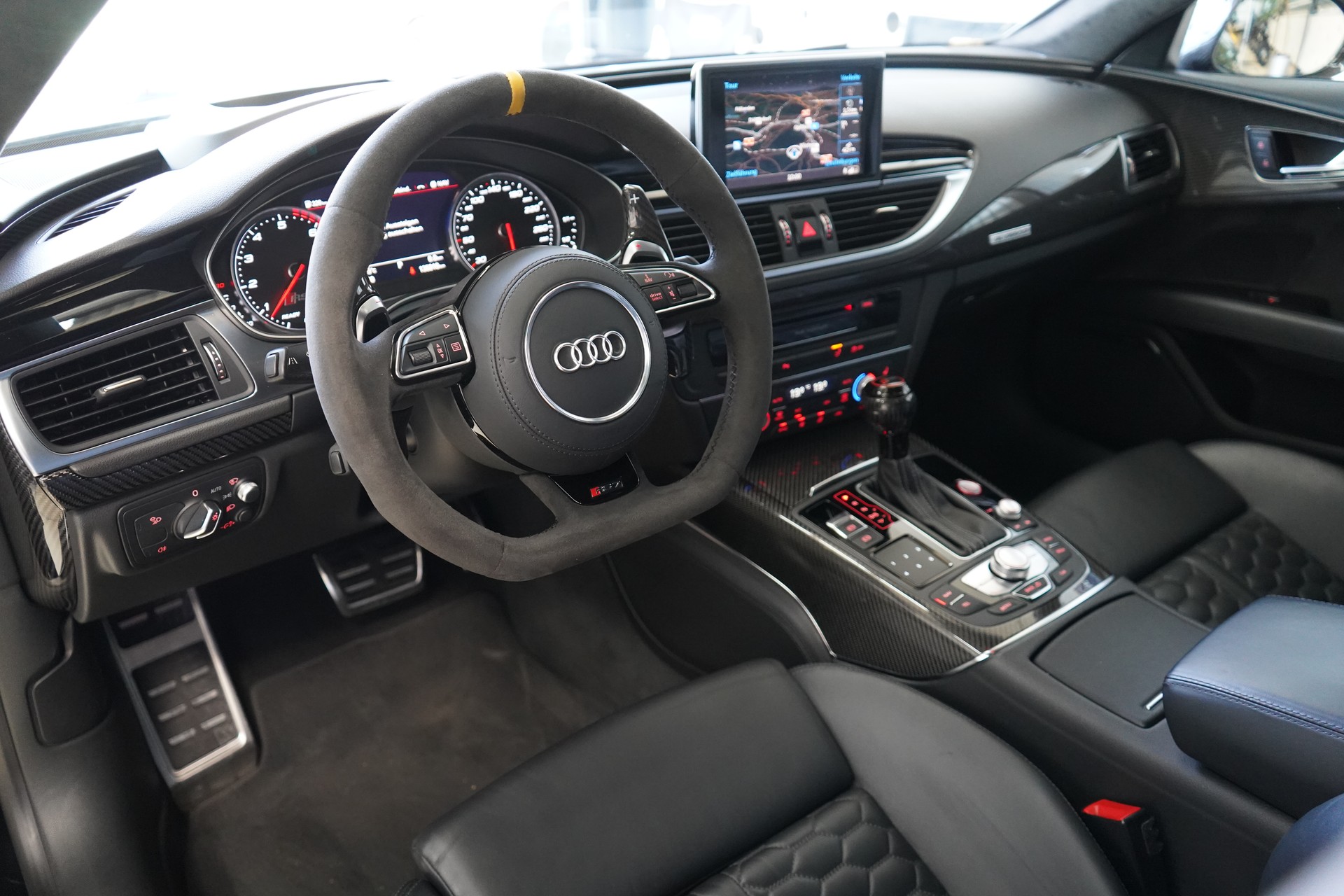 AUDI RS7 Sportback 4.0 TFSI V8 performance quattro-image-15