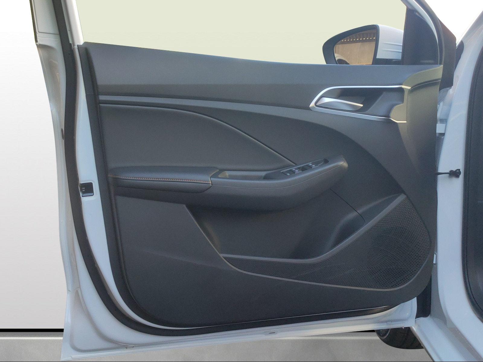 MG 3 1.5 Hybrid Luxury-image-6