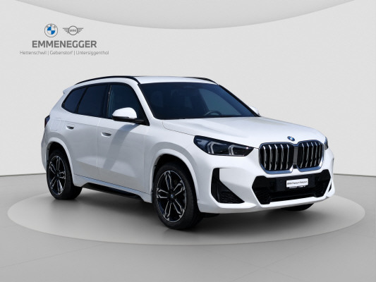 BMW X1 xDrive 30e M Sport-showroom-element-2
