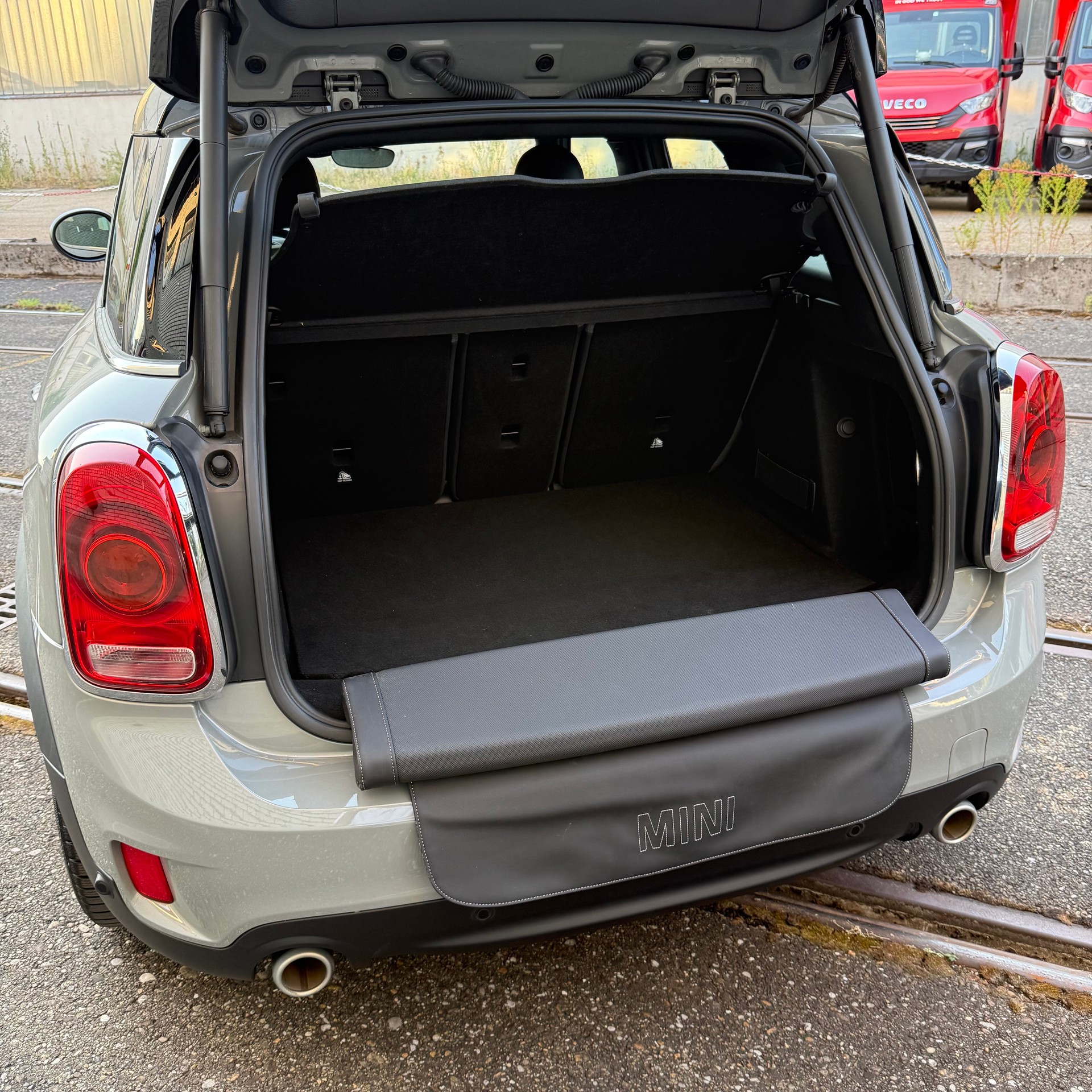 MINI Countryman Cooper S ALL4 Steptronic Swiss-image-17