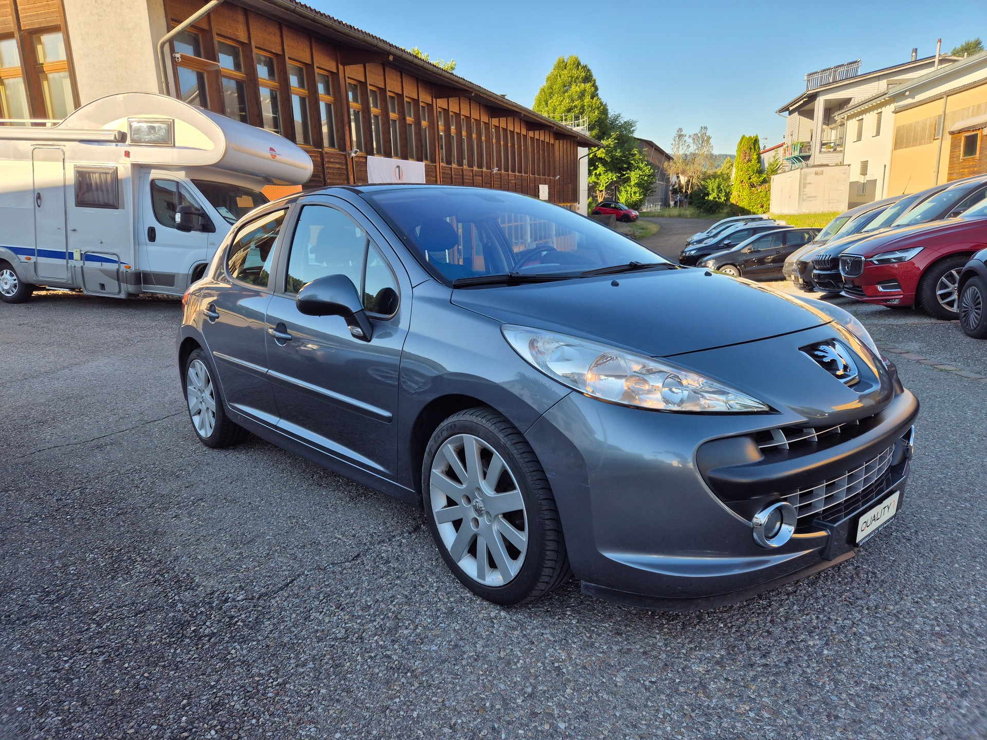 PEUGEOT 207 1.6 16V XT-image-1