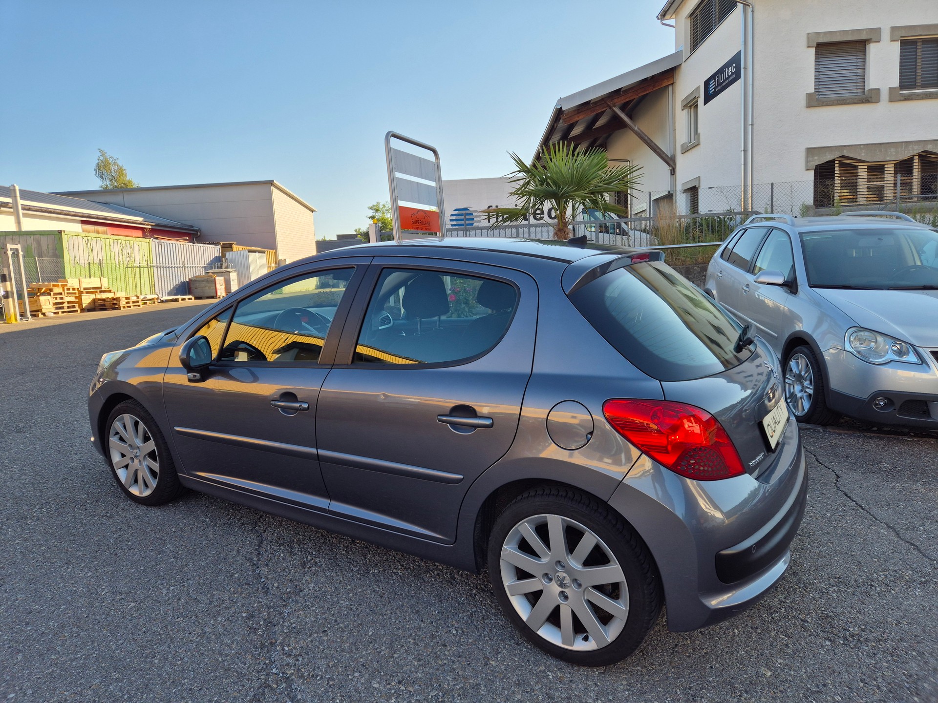 PEUGEOT 207 1.6 16V XT-image-15