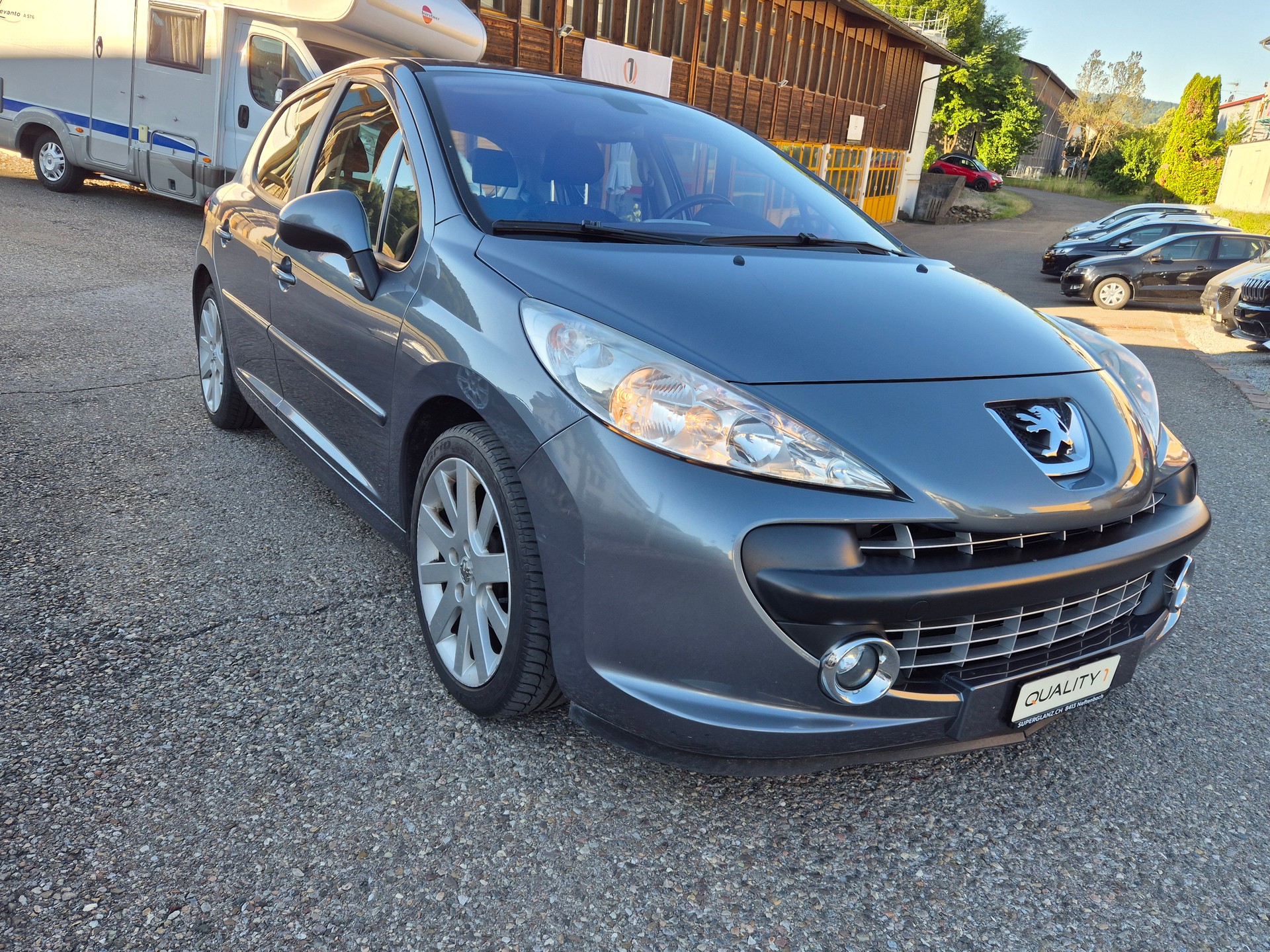 PEUGEOT 207 1.6 16V XT-image-9