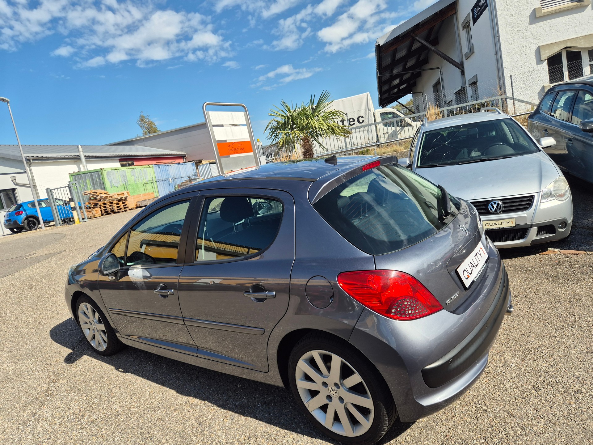 PEUGEOT 207 1.6 16V XT-image-16