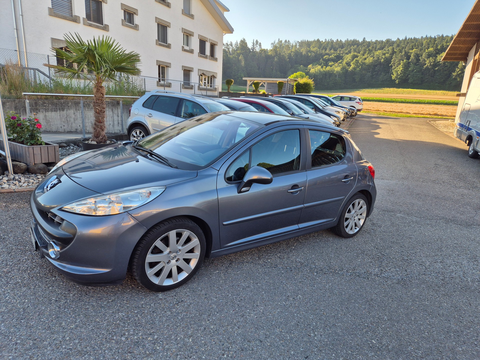 PEUGEOT 207 1.6 16V XT-image-2