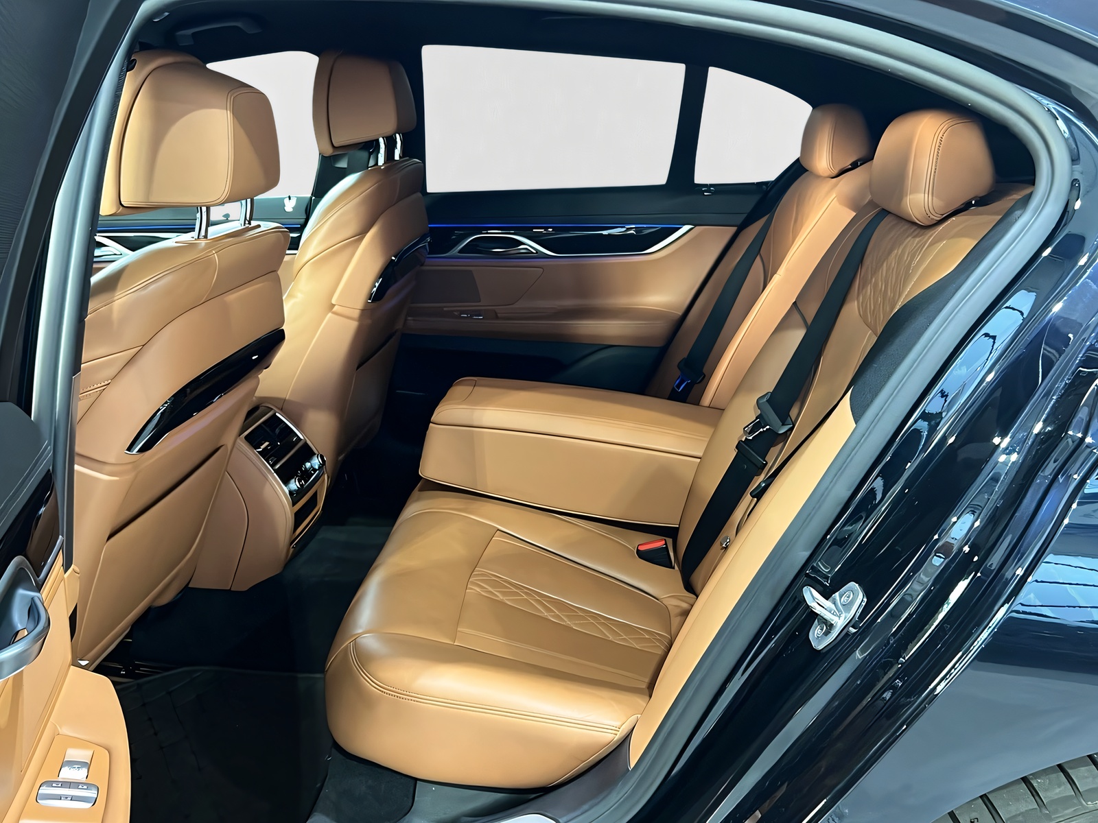 BMW 730d xDrive Steptronic**M-Paket,Head up,360 Kamera,Display Schlüssel**-image-8