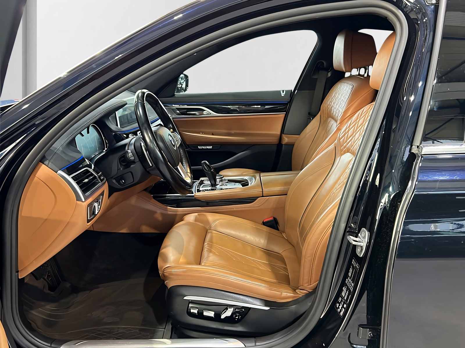 BMW 730d xDrive Steptronic**M-Paket,Head up,360 Kamera,Display Schlüssel**-image-7