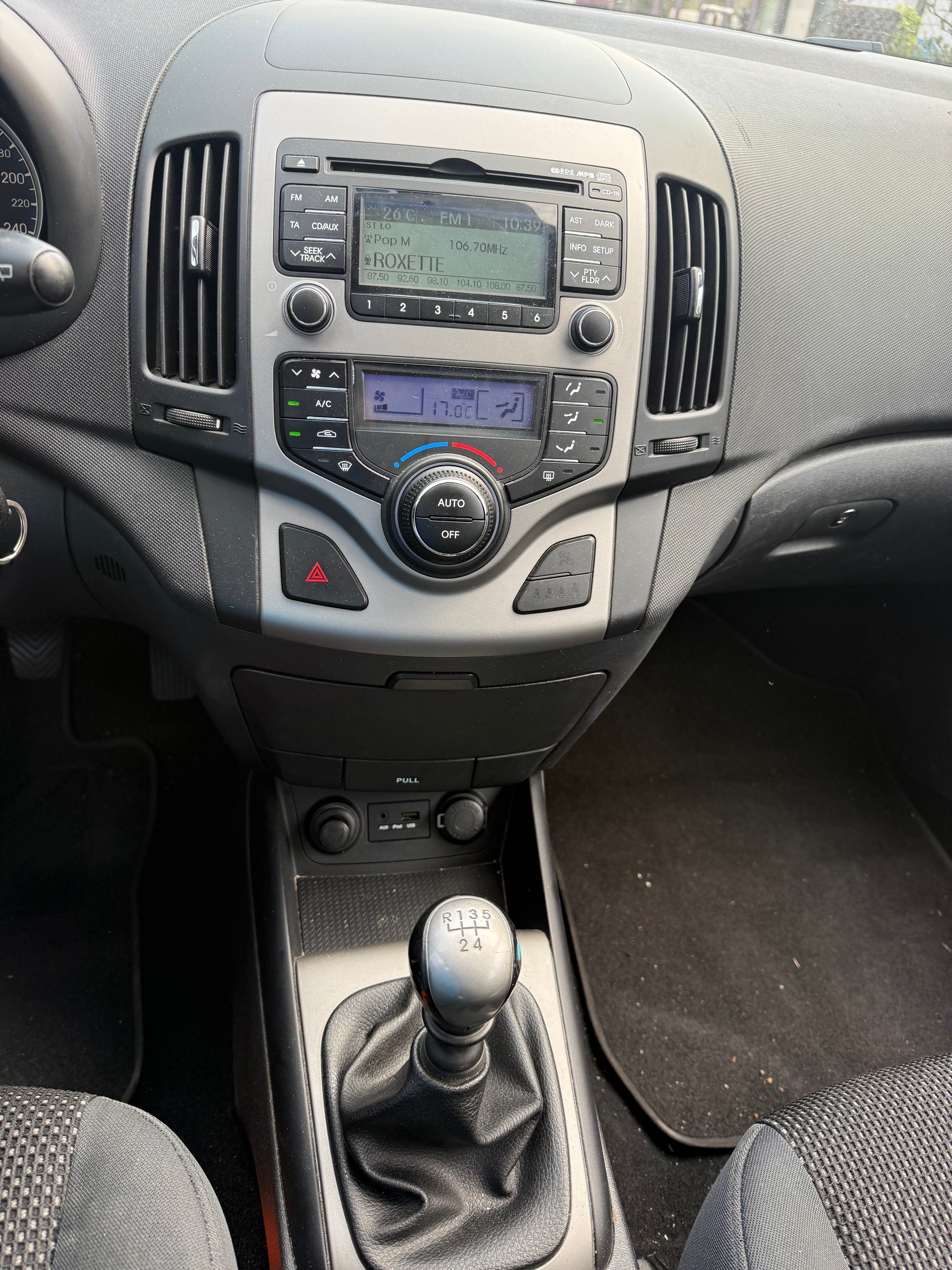 HYUNDAI i30 Wagon 1.4 Comfort-image-10