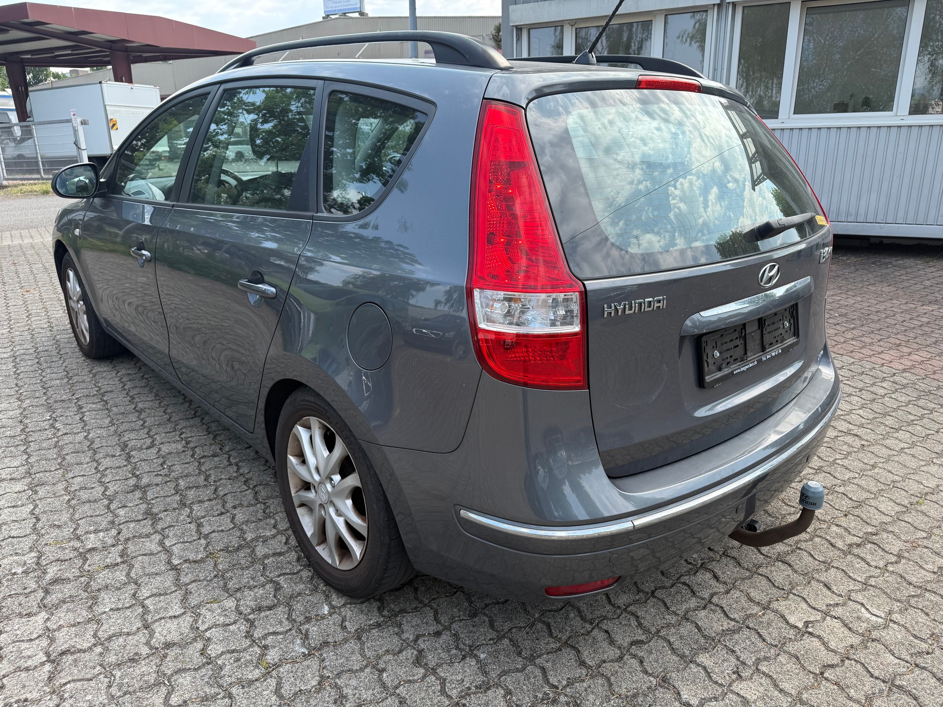 HYUNDAI i30 Wagon 1.4 Comfort-image-6