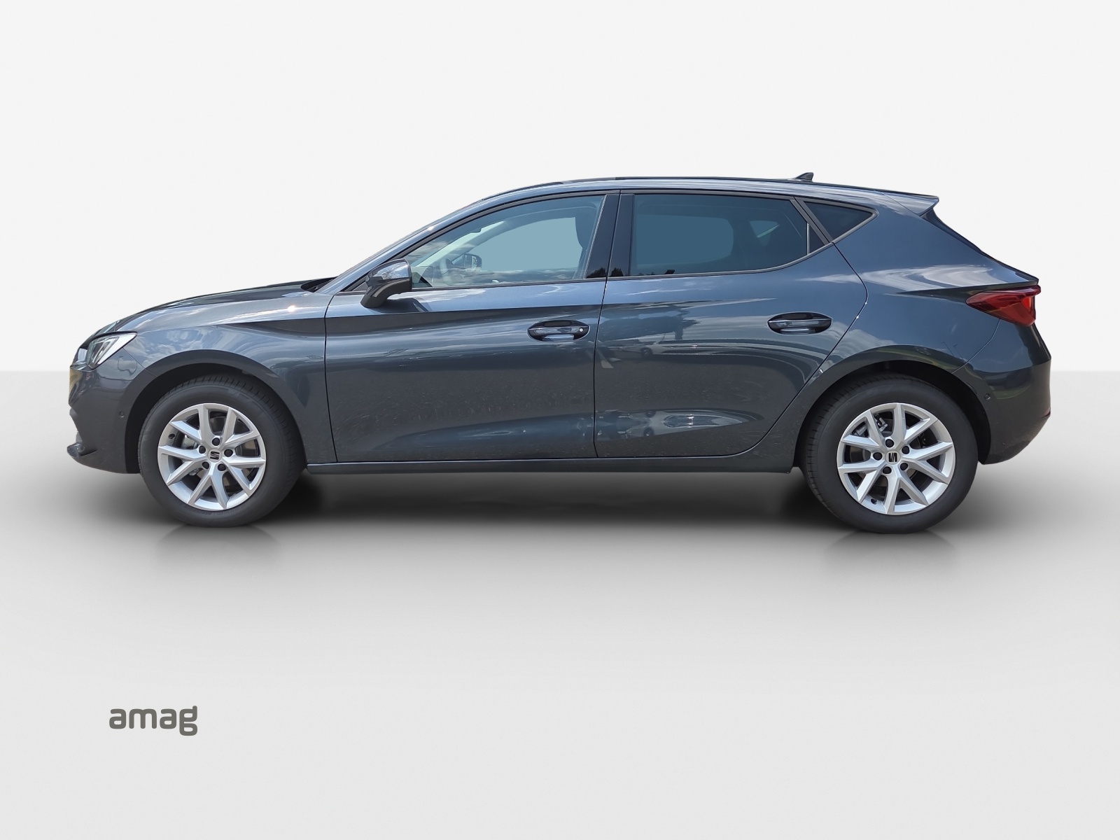 SEAT Leon 1.5 eTSI mHEV DSG Go-image-1