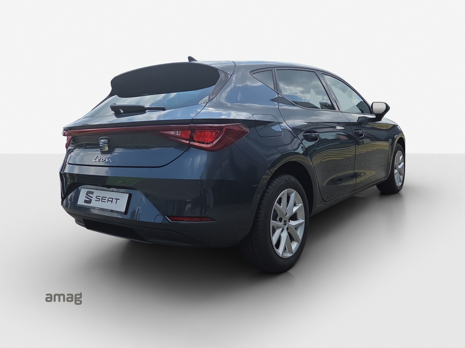 SEAT Leon 1.5 eTSI mHEV DSG Go-image-4