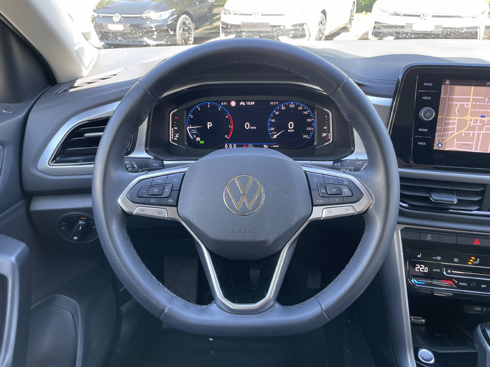 VW T-Roc 1.5 TSI Life DSG-image-12
