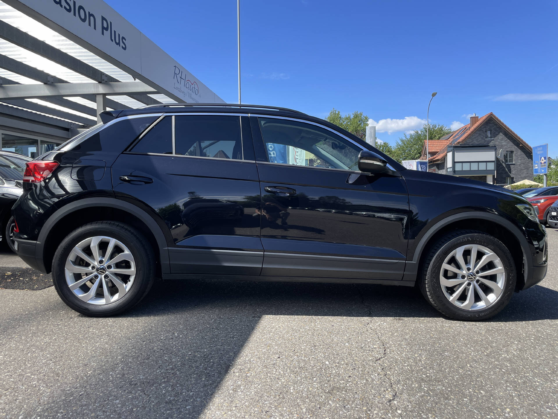 VW T-Roc 1.5 TSI Life DSG-image-2
