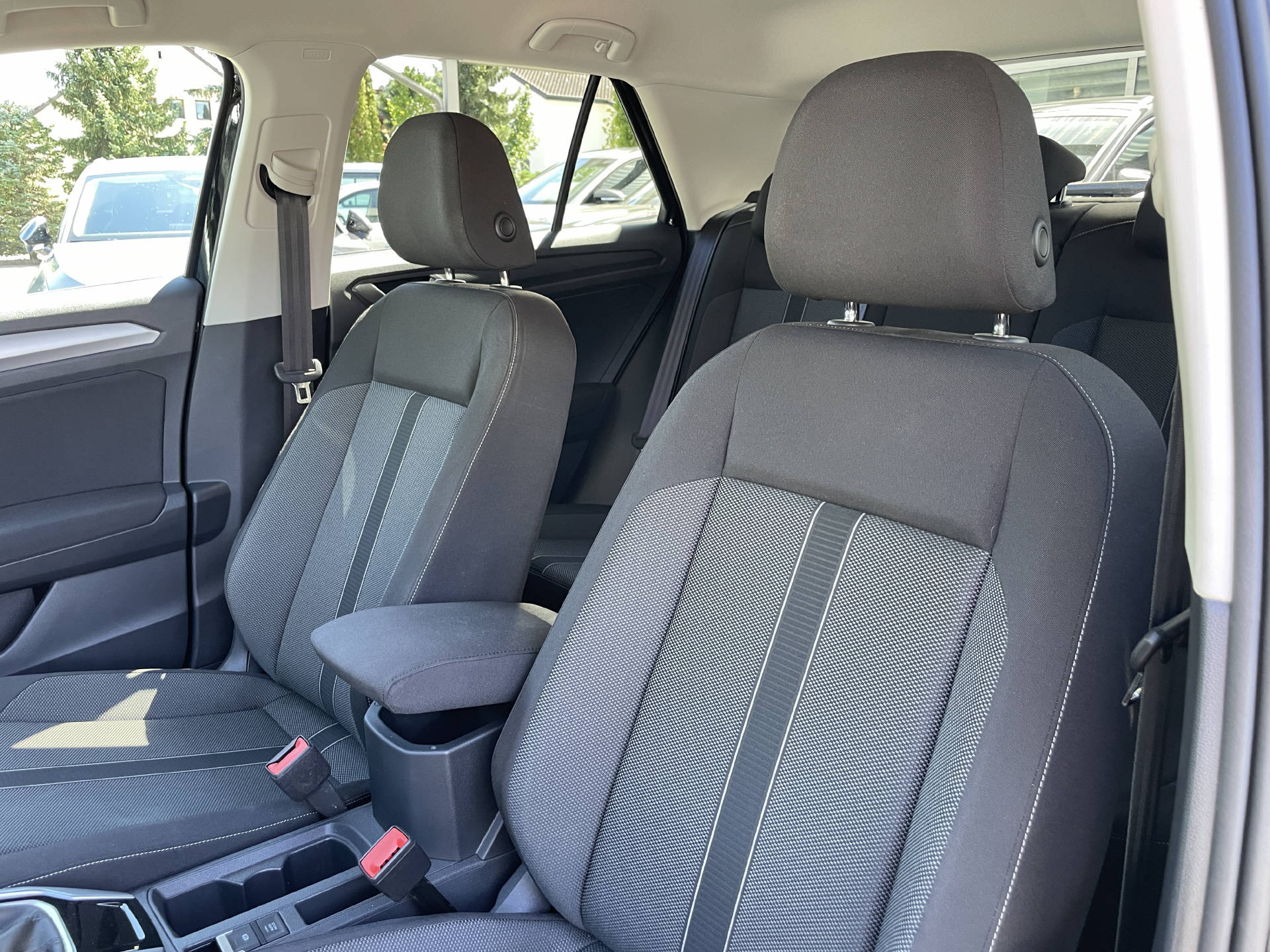 VW T-Roc 1.5 TSI Life DSG-image-7