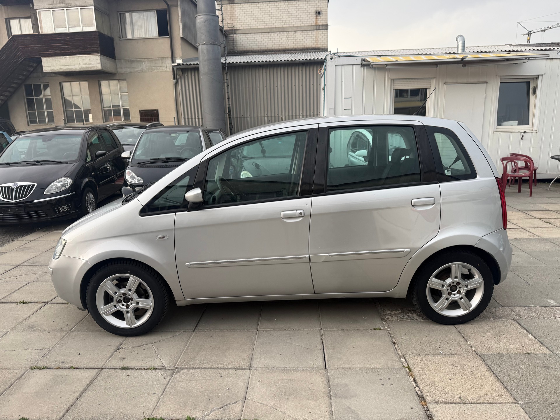 FIAT Idea 1.4 16V Active-image-1