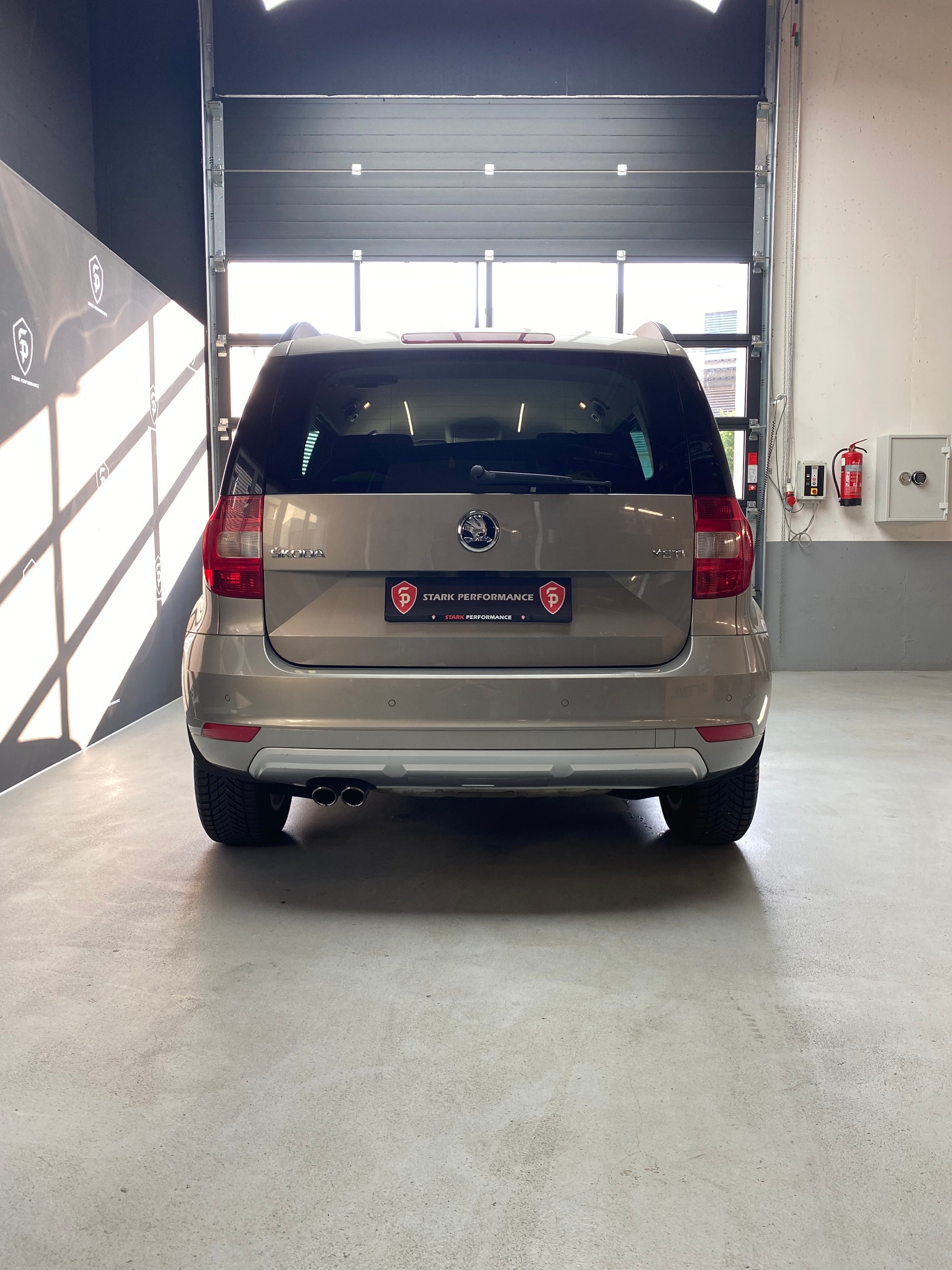 SKODA Yeti 1.4 TSI Elegance DSG-image-3