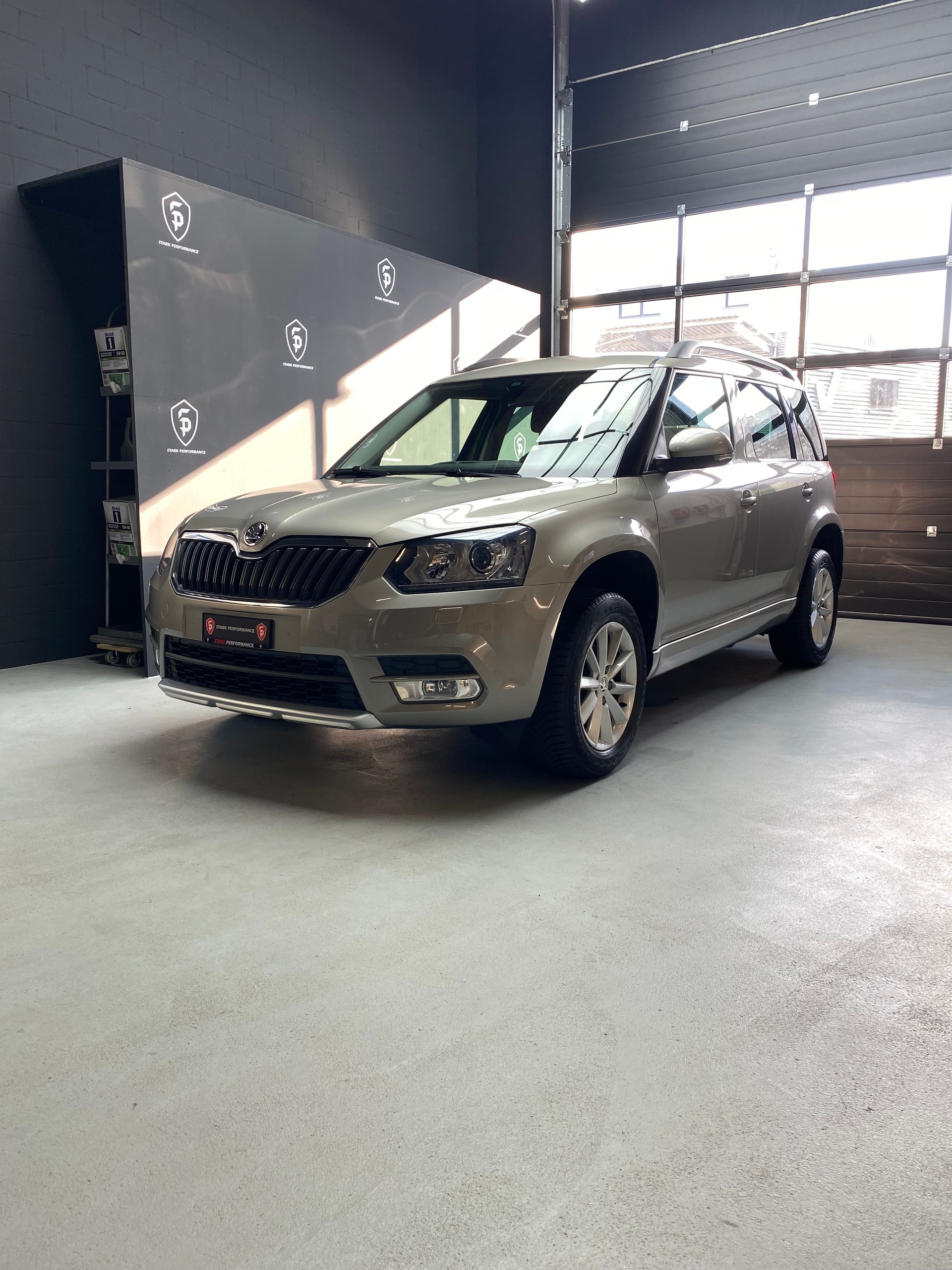 SKODA Yeti 1.4 TSI Elegance DSG