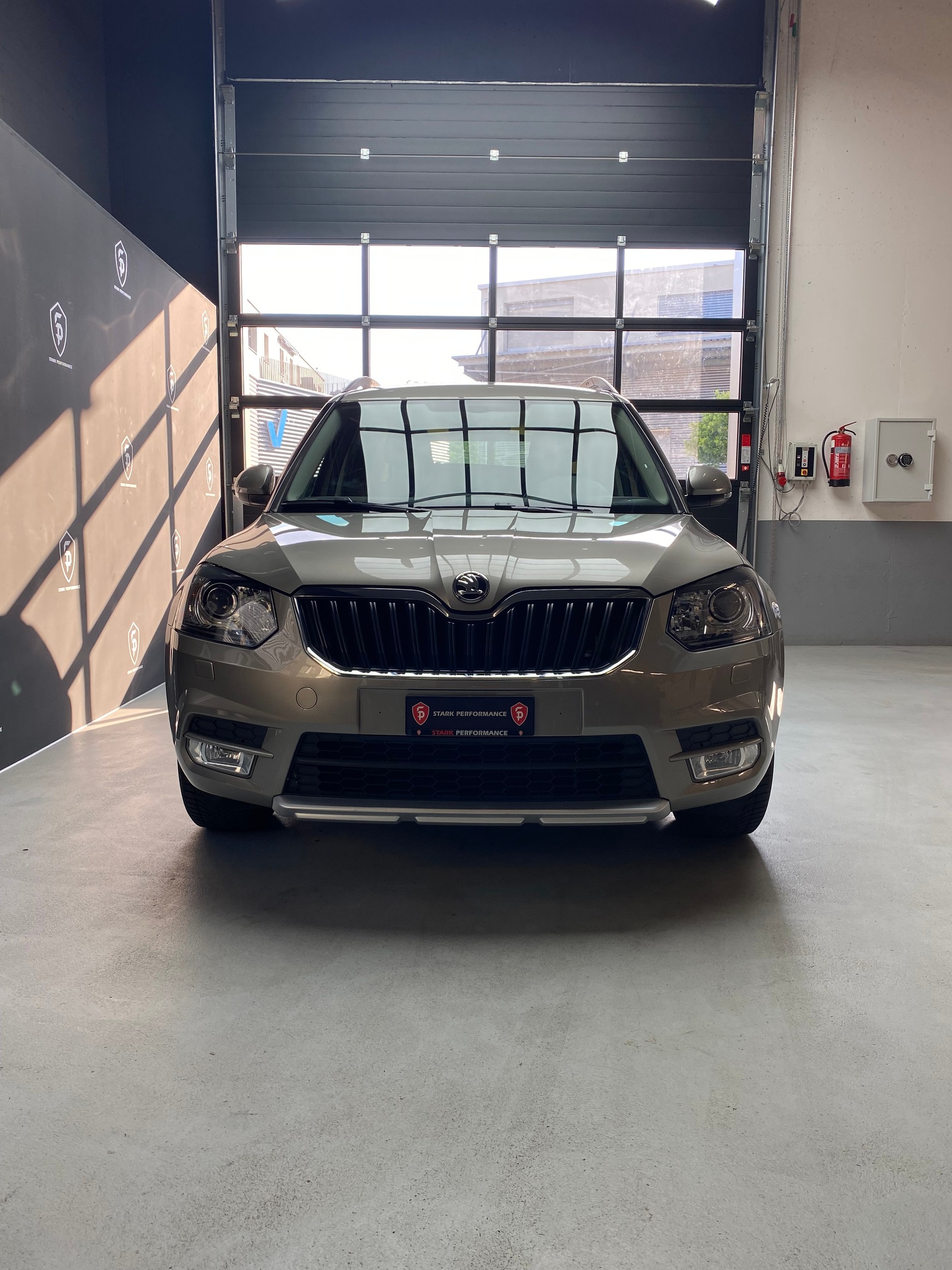 SKODA Yeti 1.4 TSI Elegance DSG-image-1