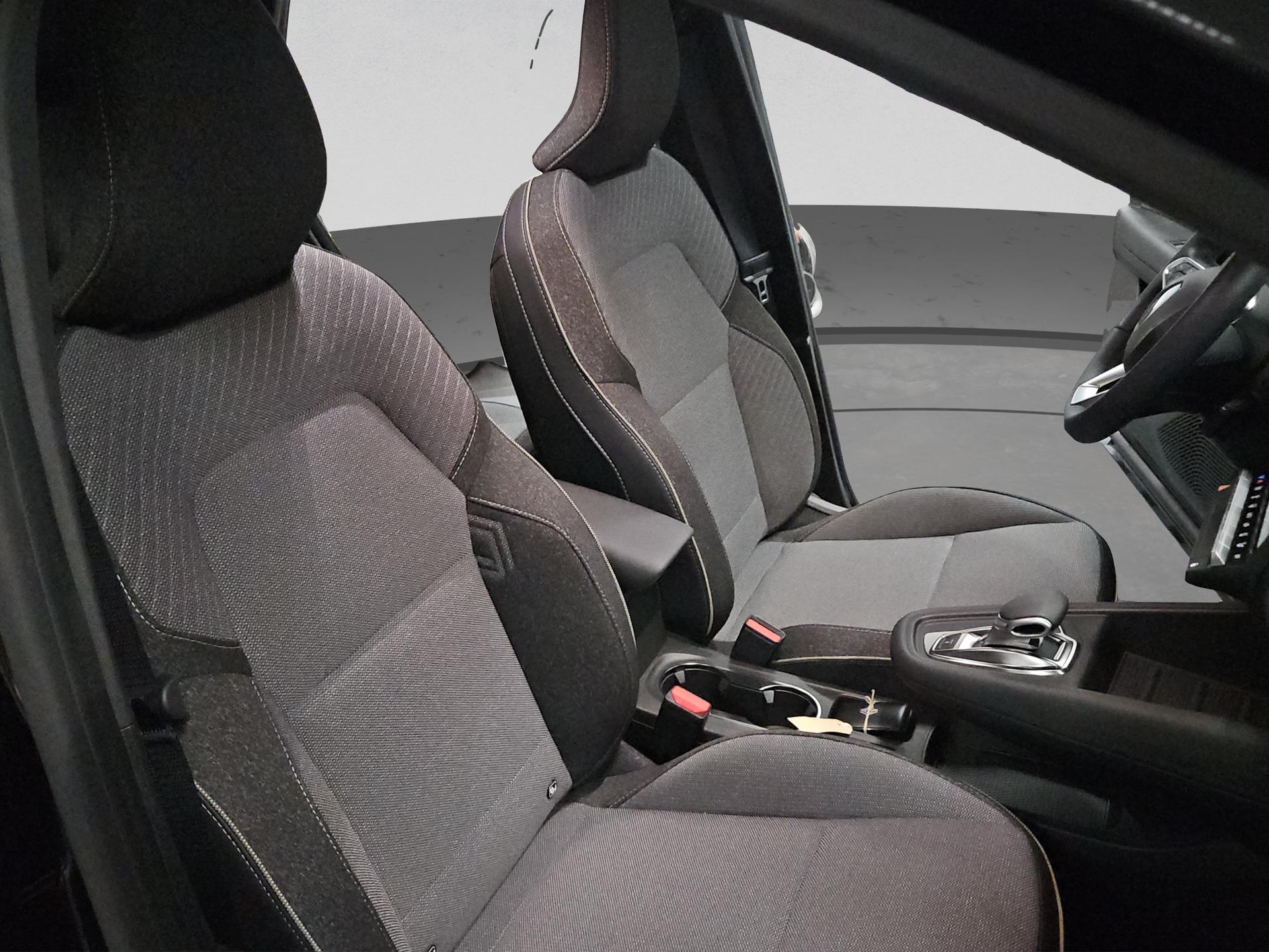 RENAULT Captur 1.6 E-Tech 145 Techno DHT-image-16