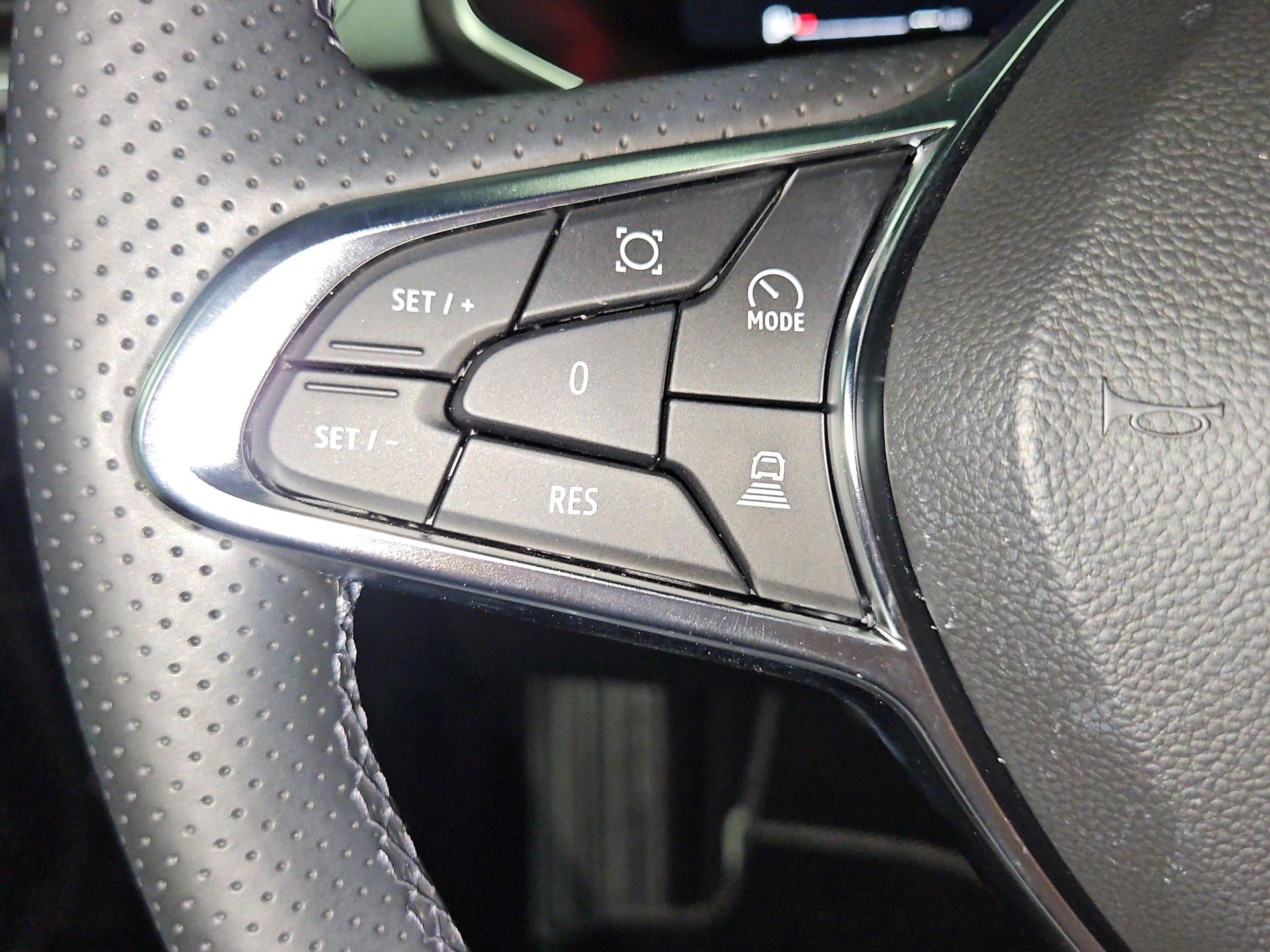 RENAULT Captur 1.6 E-Tech 145 Techno DHT-image-19
