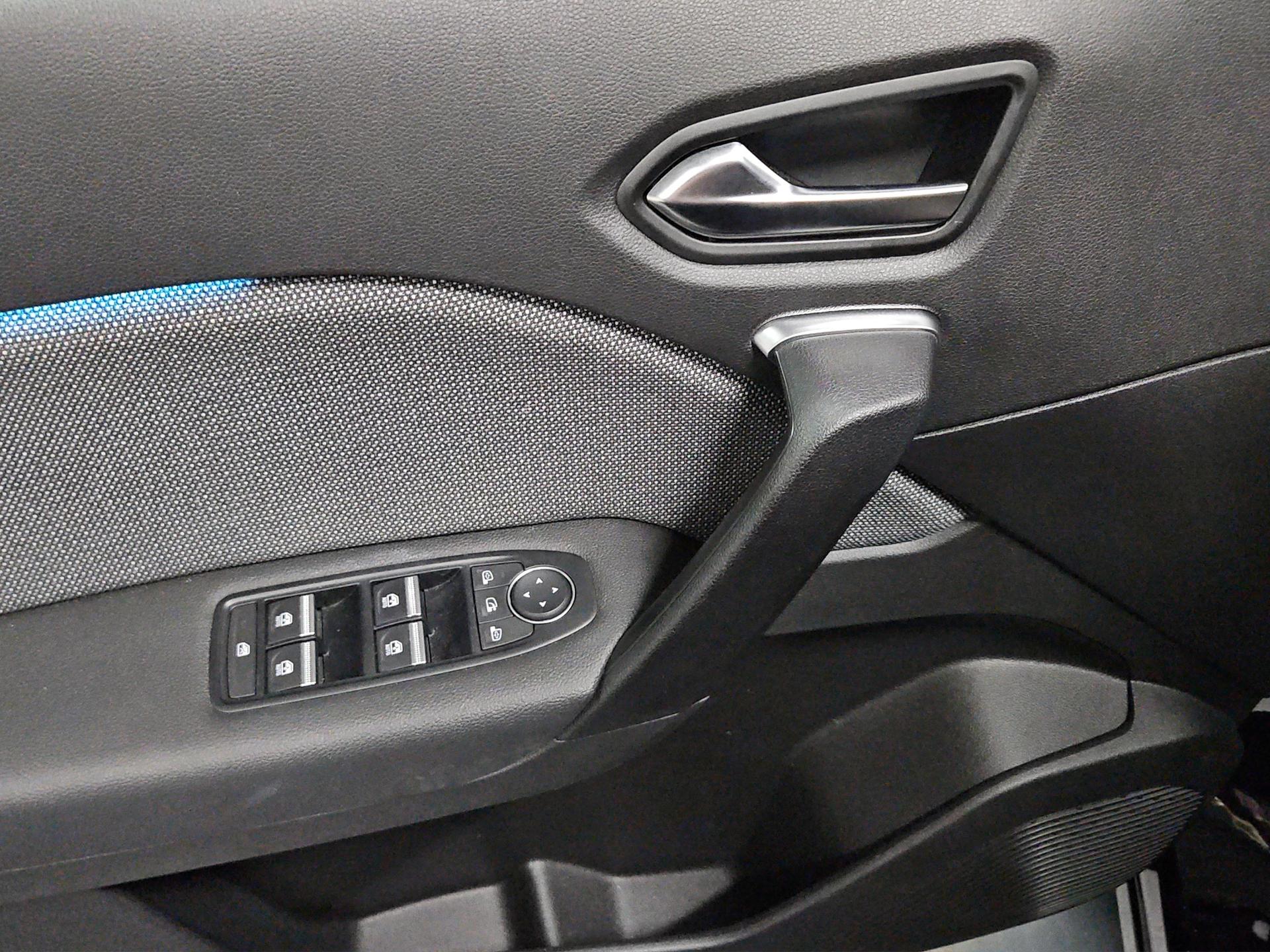 RENAULT Captur 1.6 E-Tech 145 Techno DHT-image-18