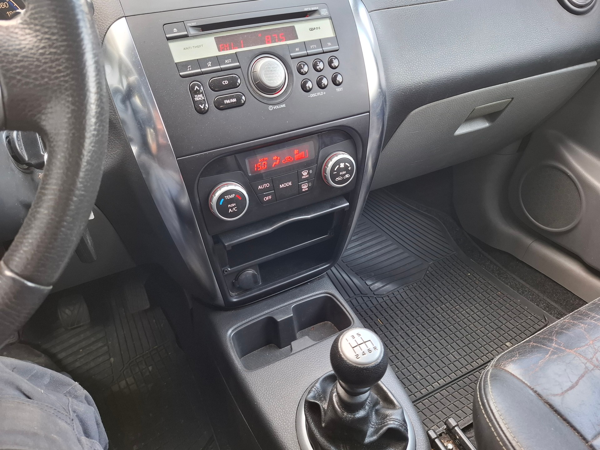 SUZUKI SX4 1.9 TD GL Top 4WD-image-10
