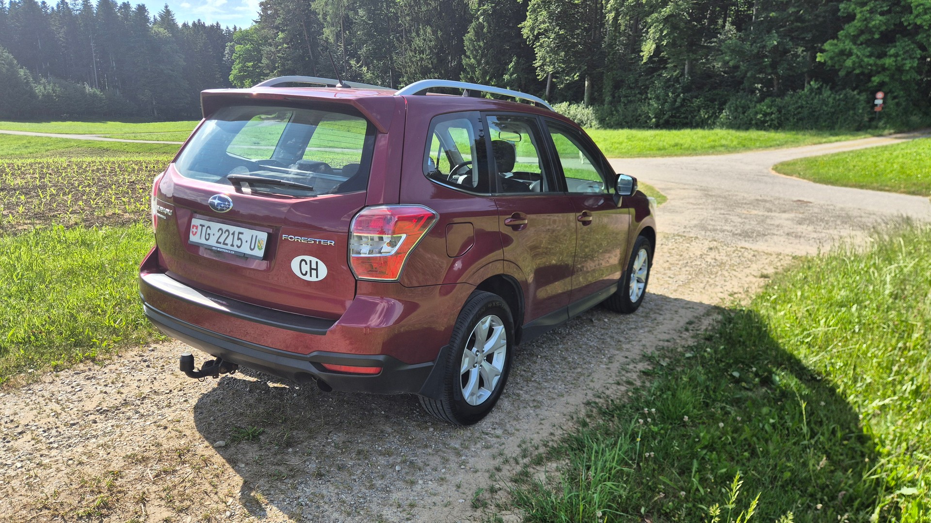 SUBARU Forester 2.0i Swiss Lineartronic-image-1