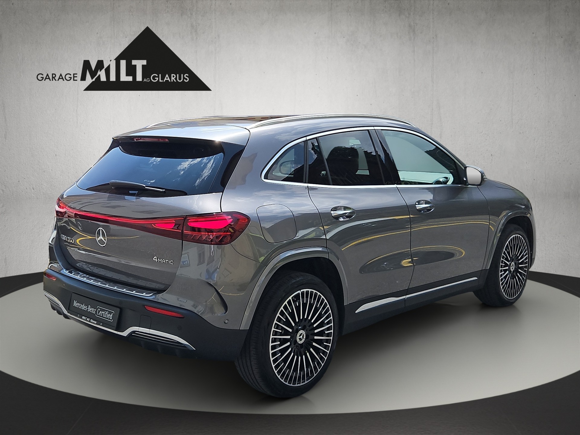 MERCEDES-BENZ EQA 350 Swiss Star AMG Line 4matic-image-6