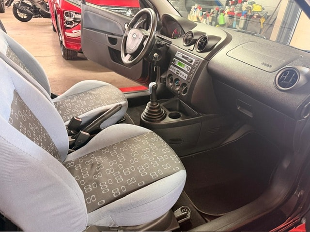 FORD Fiesta 1.25 16V Azura-image-10