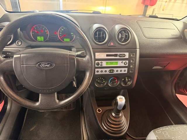 FORD Fiesta 1.25 16V Azura-image-7