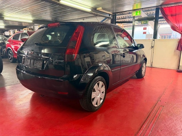 FORD Fiesta 1.25 16V Azura-image-2
