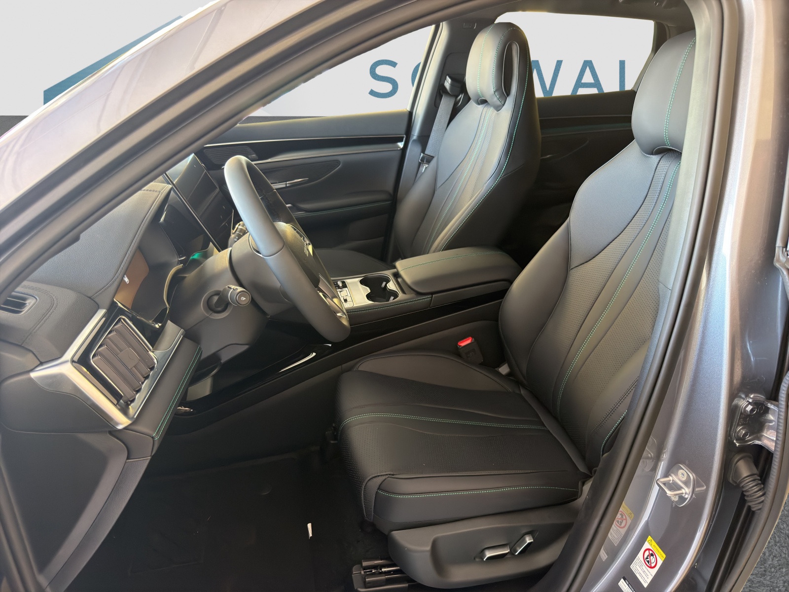 BYD Seal U DM-i Design AWD-image-8