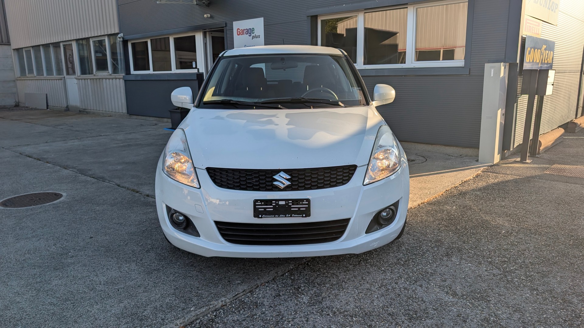 SUZUKI Swift 1.2i 16V GL Top-image-1