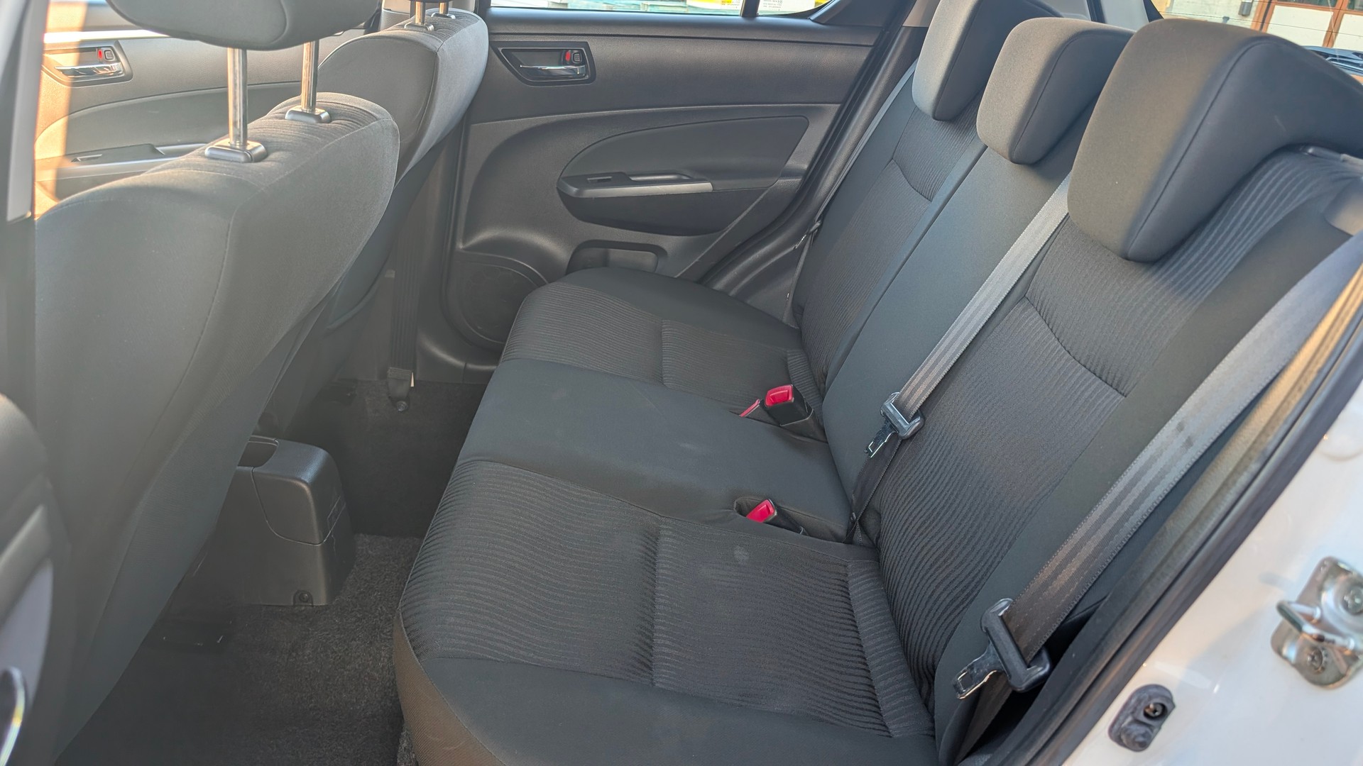 SUZUKI Swift 1.2i 16V GL Top-image-13
