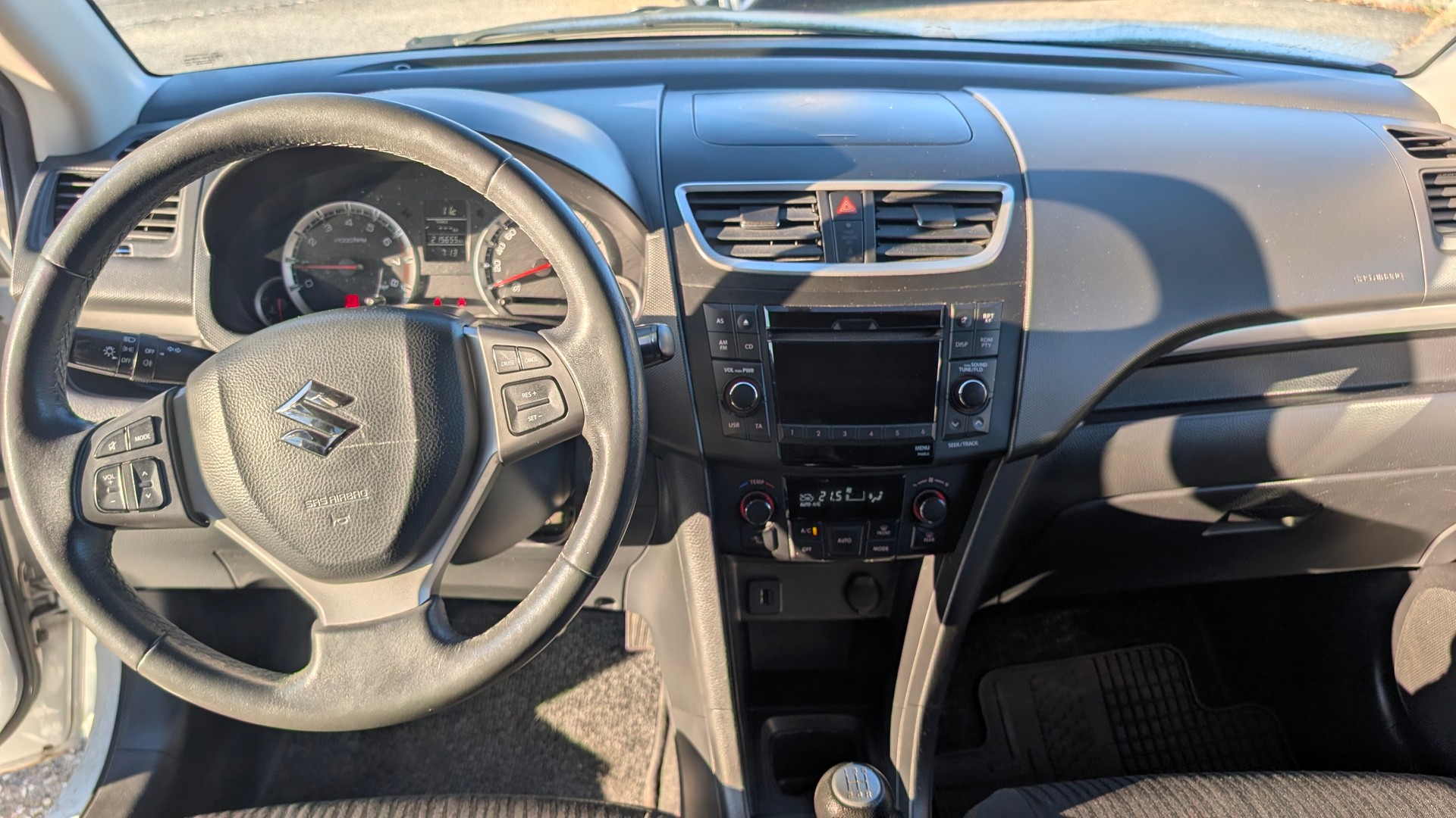 SUZUKI Swift 1.2i 16V GL Top-image-7