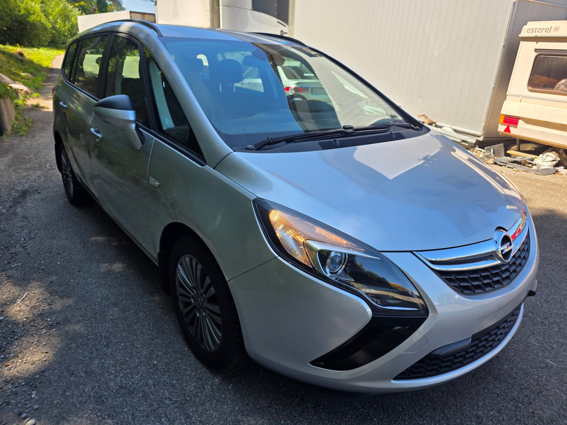 OPEL Zafira Tourer 1.6i 16V CNG Turbo Active Edition-image-2