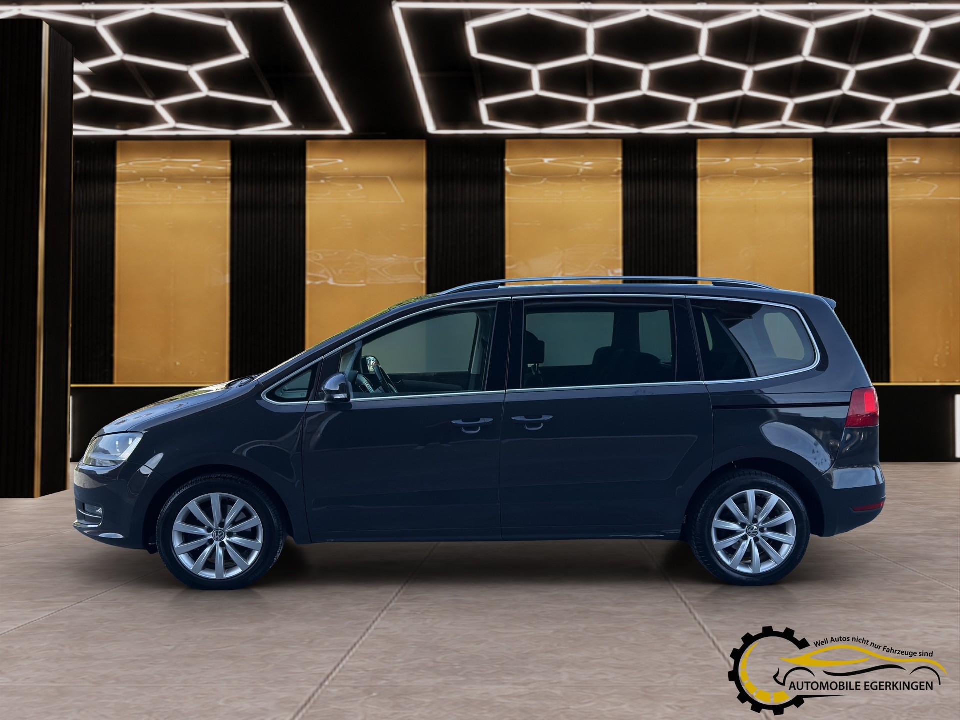 VW Sharan 2.0 TDI BlueMotion Technology Highline DSG-image-7